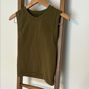 Athleta Green Fitted Muscle Tee